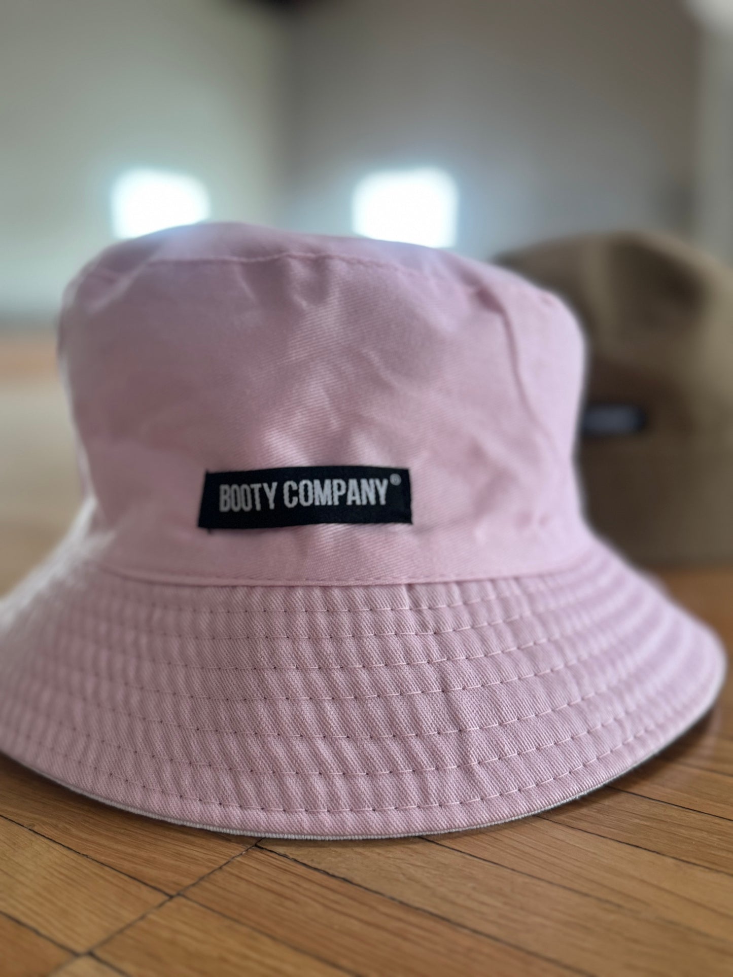 BUCKET HAT - White + Rose